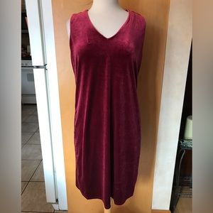 🆕 Dressbarn Red Velvet V-Neck Dress size medium